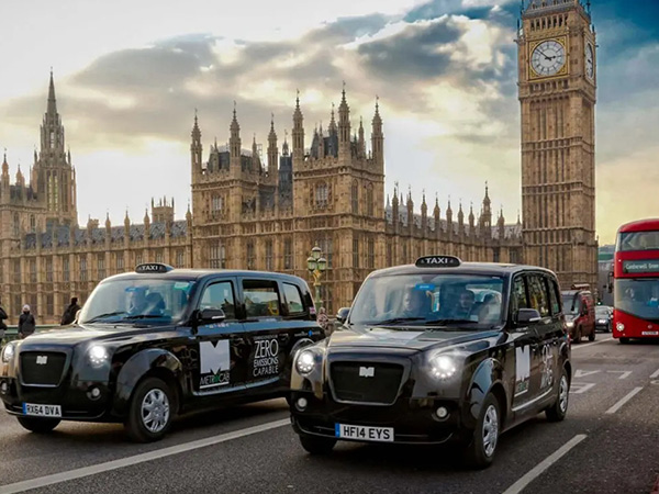 Le gouvernement britannique prolonge la subvention pour les taxis rechargeables jusqu'en avril 2025, c&eacute;l&eacute;brant ainsi le succ&egrave;s de l'adoption des taxis z&eacute;ro &eacute;mission