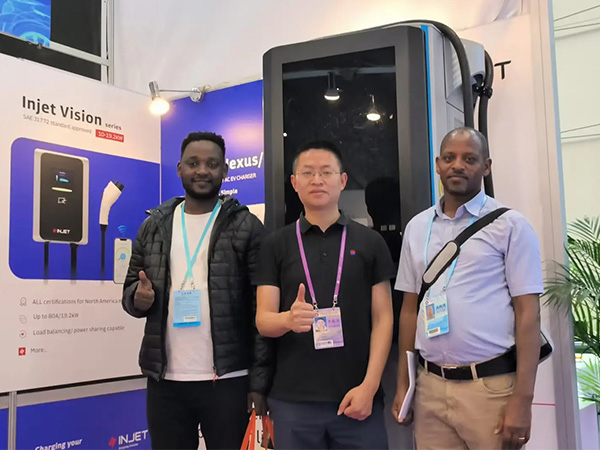 Injet New Energy fait ses d&eacute;buts &agrave; la Foire de Canton, favorisant l'innovation en mati&egrave;re de recharge d'&eacute;nergie gr&acirc;ce &agrave; la technologie verte